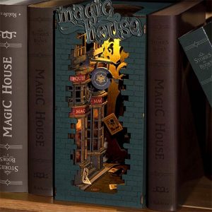 Book Nook Magic house